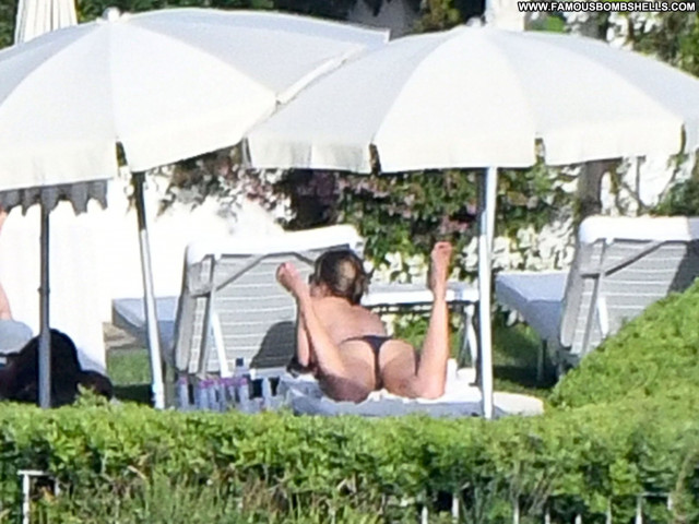 Jennifer Aniston No Source Posing Hot Bikini Babe Candids Celebrity