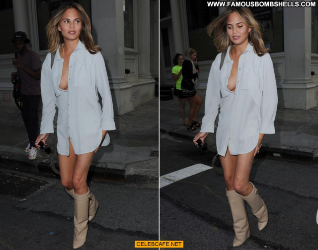 Chrissy Teigen No Source Babe Beautiful Legs Posing Hot Cleavage